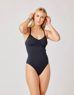 Camari One Piece: Black